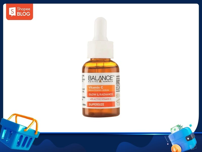 5d38f6a9-serum-lam-deu-mau-da-4 Chai serum Vitamin C với nhãn hiệu, nắp màu trắng và thân màu cam, đặt trên nền trắng.