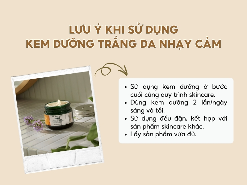 Hướng dẫn sử dụng kem dưỡng trắng da nhạy cảm với hình ảnh lọ kem trên bàn và các lưu ý cách dùng.