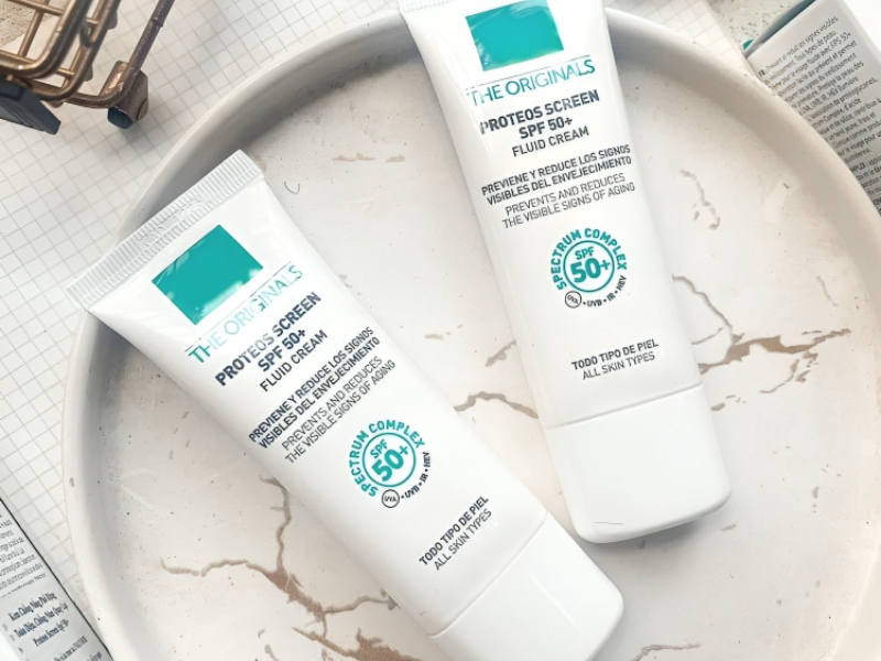 a625420e-kem-chong-nang-chong-anh-sang-xanh-7 MartiDerm The Originals Proteos Screen SPF50+ Fluid Cream