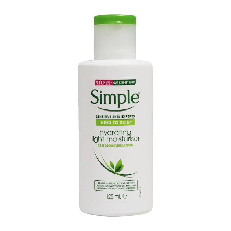 a977dafc-review-kem-duong-am-simple-1 Thiết kế đơn giản của kem dưỡng ẩm Simple cho da dầu mụn