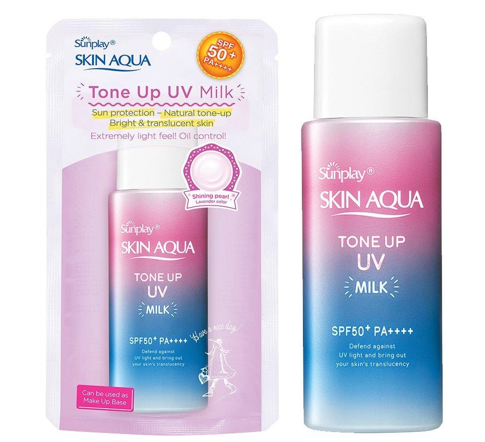 Hình ảnh chai kem chống nắng Skin Aqua Tone Up UV Milk với bao bì màu hồng và xanh, SPF 50+ PA++++.