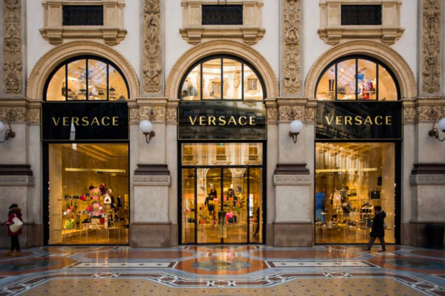 Về thương hiệu Versace