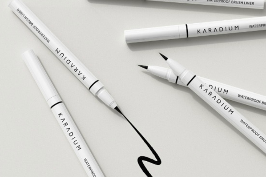 3-but-ke-mat-nuoc-karadium-waterproof-brush-liner-black_87039267e01a405a80162dd9c91d2c87 Top 5 bút kẻ mắt Hàn Quốc được yêu thích, dễ sử dụng