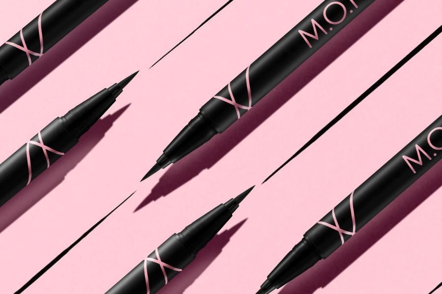 Bút kẻ mắt nước Perfect Shape Eyeliner Bút kẻ mắt nước Perfect Shape Eyeliner