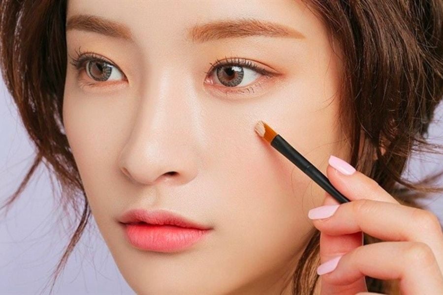 Quy trình trang điểm cho làn da không đều