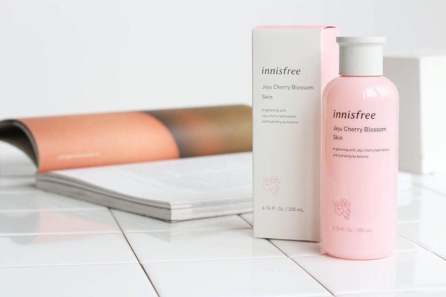 Toner Innisfree hoa anh đào cho da khô