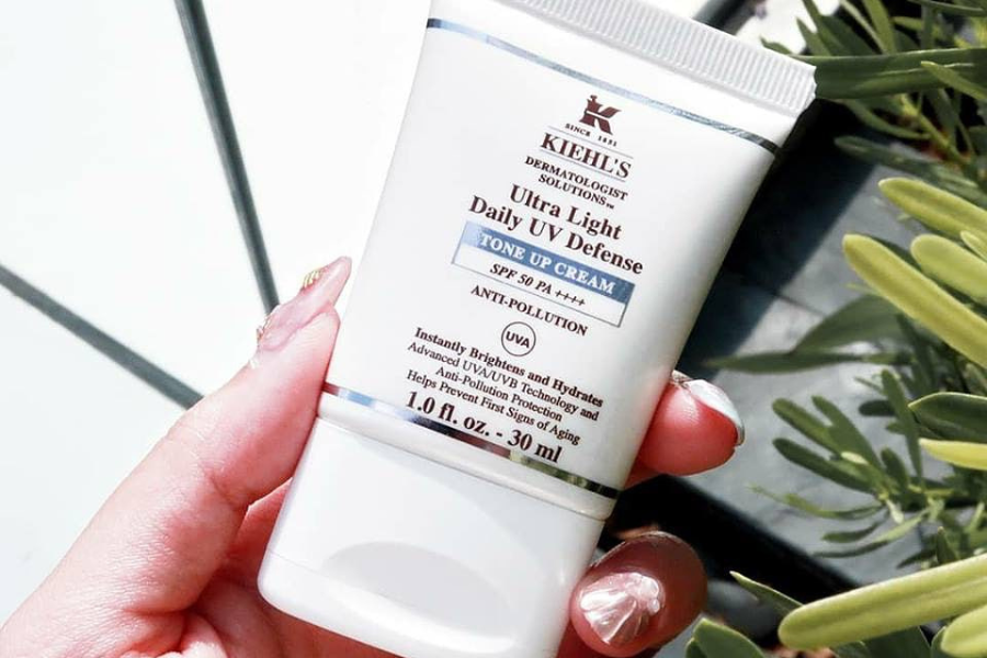 Kem chống nắng Kiehl’s Ultra Light Daily UV Defense Tone Up Creamdành cho mọi loại da