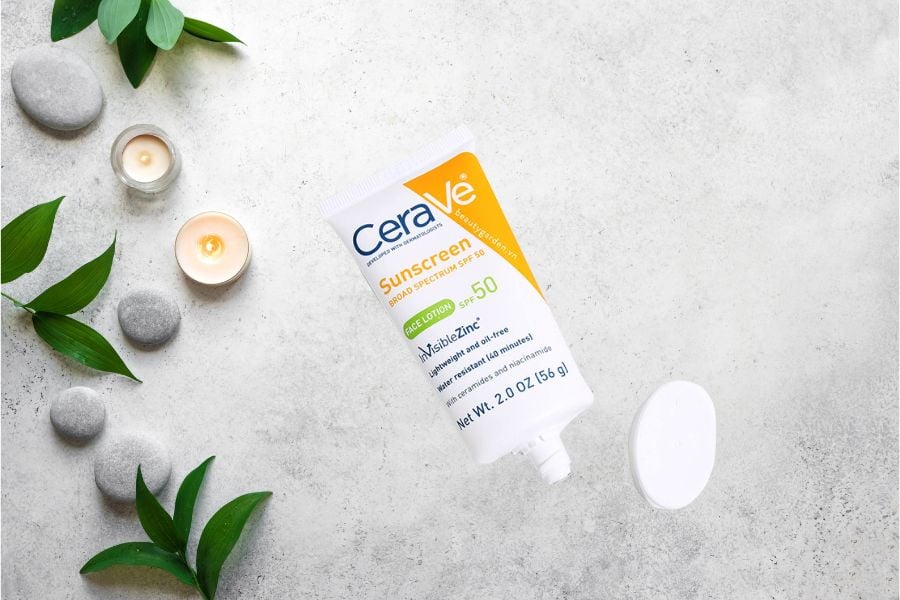Review kem chống nắng CeraVe cho da nhạy cảm