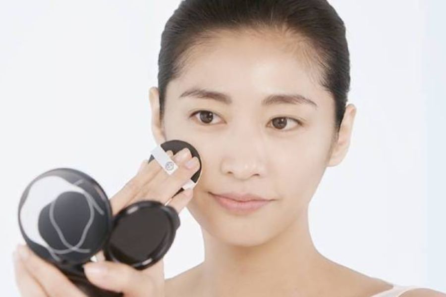 Phấn nước Shiseido có tốt không?