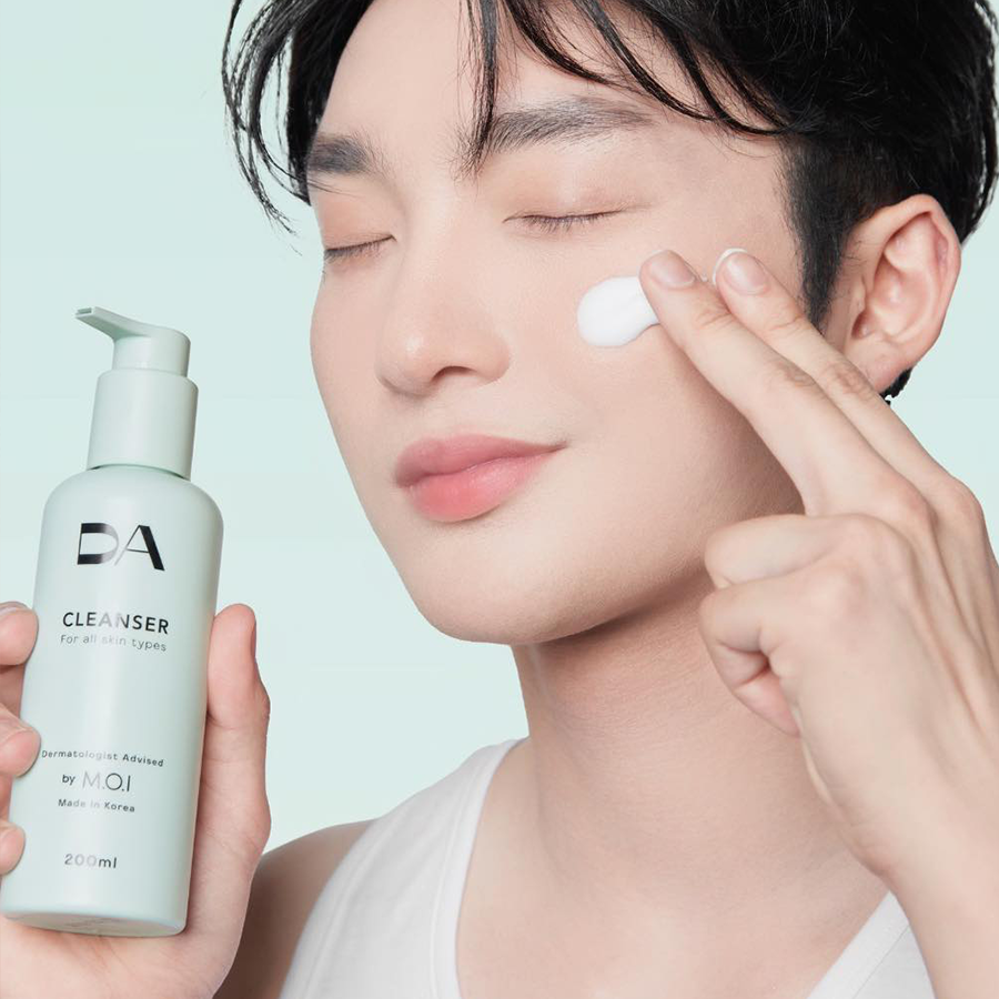 Sữa rửa mặt 2 trong 1 dạng Gel M.O.I