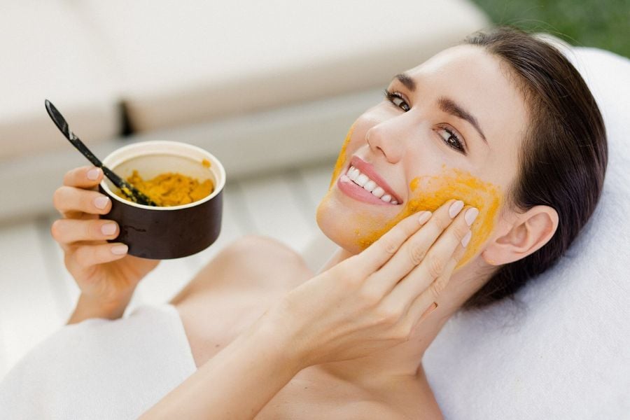 mặt nạ tinh bột nghệ dầu dừa