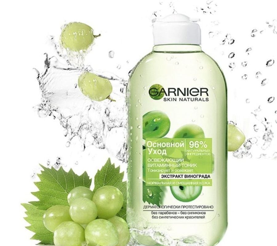 Loại 1: Toner Garnier dành cho da thường và da hỗn hợp - màu xanh lá
