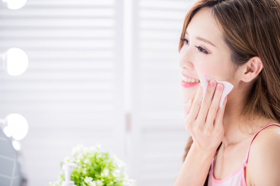 Toner có phải là nước tẩy trang không - đừng để nhầm lẫn