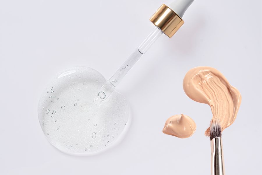 Có thể trộn kem nền với serum không?