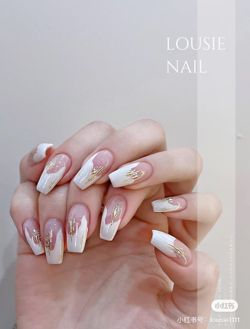 nail trắng