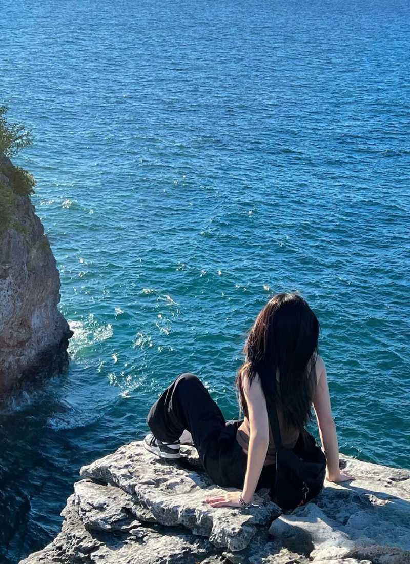 anh-di-bien-chup-sau-lung-_18__507e0a01370e40b5b54fb477da8d8738 chụp ảnh đi biển từ sau lưng