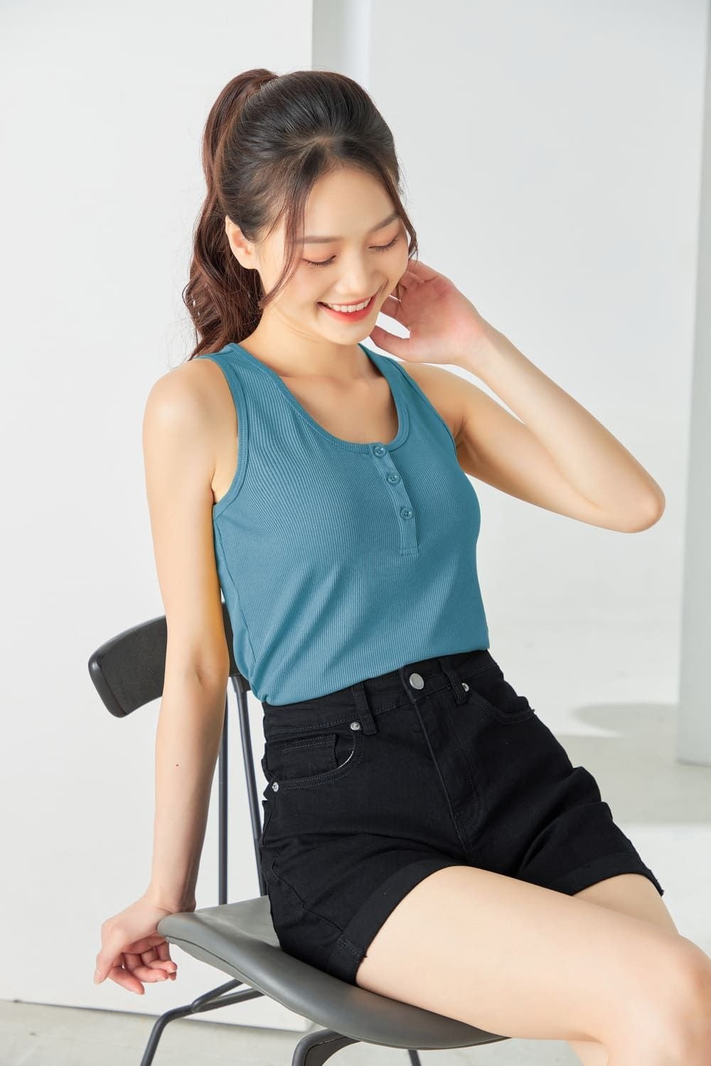 Màu xanh nước biển nhạt