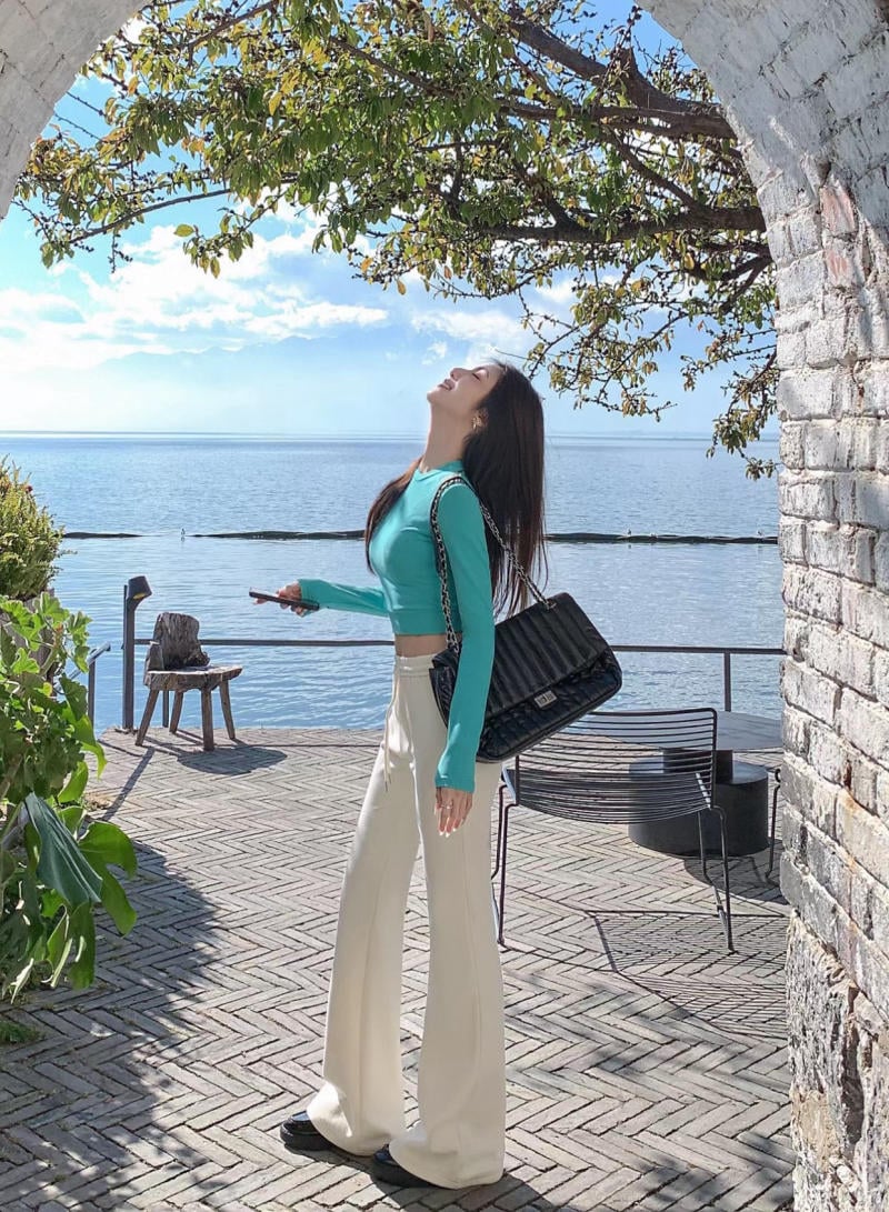 au-xanh-ngoc-bich-mac-voi-mau-gi__18__f768f69ab672430092e529583b9fa277 Cách Phối Màu Xanh Ngọc Bích Với Màu Trắng