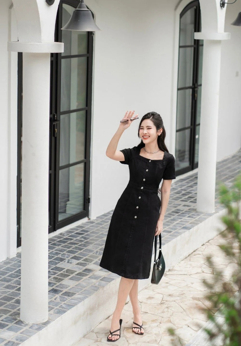 cach-phoi-phu-kien-voi-dam-den-1_57e66cb477194697b049c52bcce150a5 cách phối phụ kiện với đầm đen