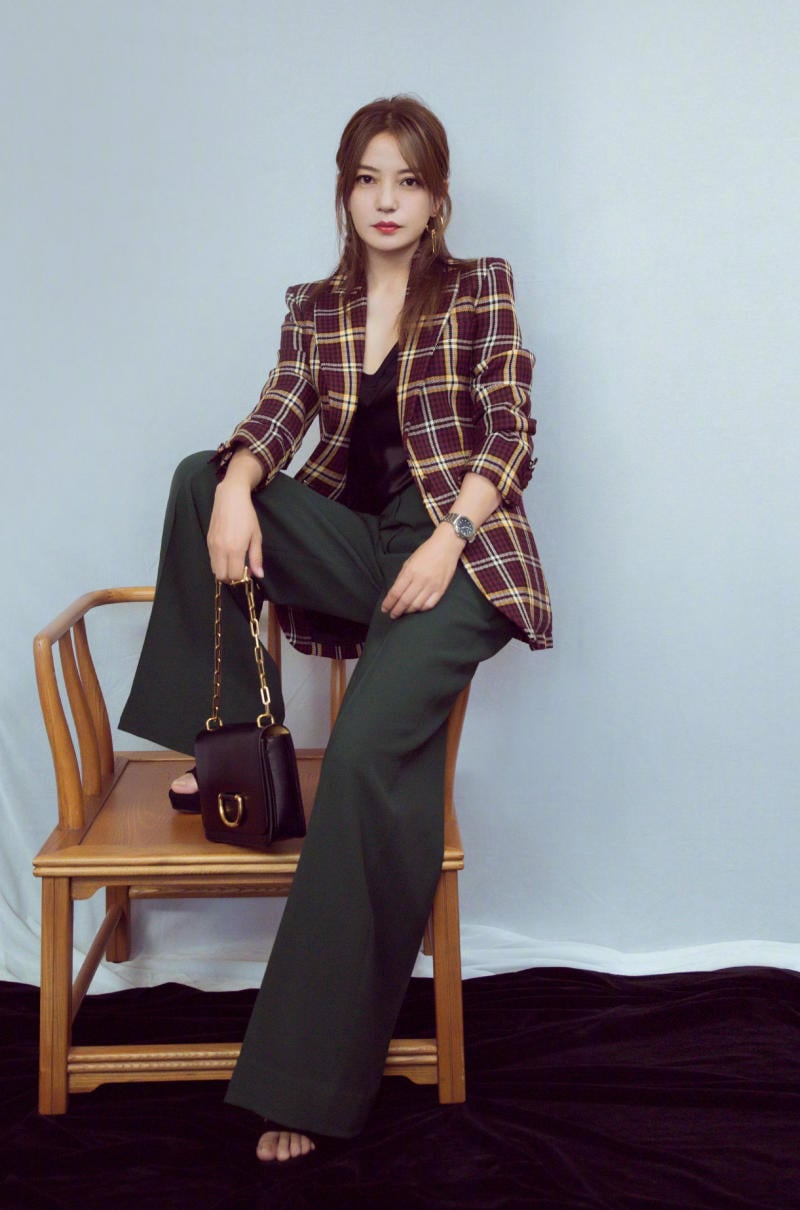 da-tweed-phoi-nhu-nao__16_-jpeg_b84bf33f45a04c429bc89295a46ed4bd cách phối đồ với áo dạ tweed