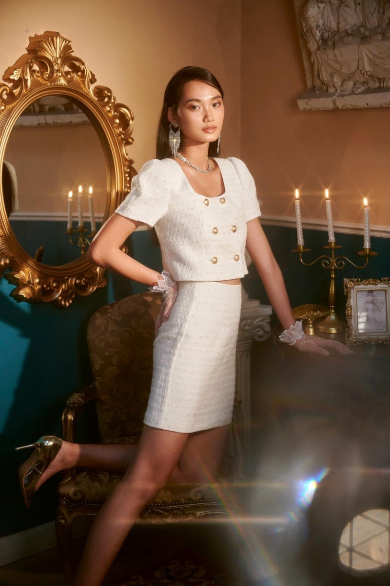 da-tweed-phoi-voi-chan-vay-chu-a-jpeg_9fd258ef57a4400a943926a4a5fde71d cách phối đồ với áo dạ tweed