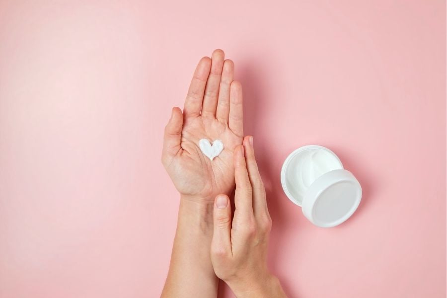 ethylhexylglycerin-3_d30cc8a5058e484582813a57cecd5fcb Ethylhexylglycerin trong mỹ phẩm có tác dụng gì