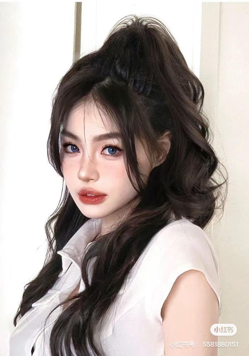 kieu-toc-mai-bay-buoc-cao__31__1dba11891cb44fc38e21eeb77a29788f Tóc mái bay buộc cao