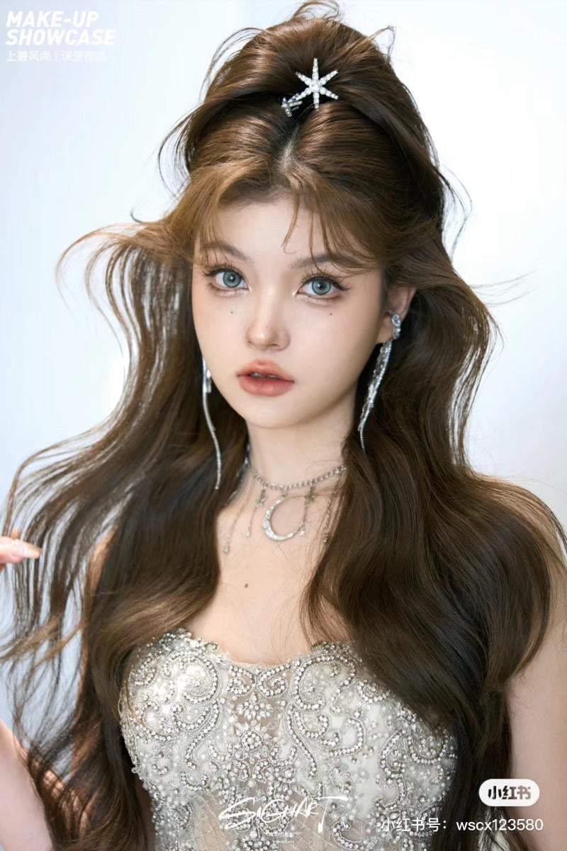 kieu-toc-mai-bay-buoc-cao__4__105c43762f0e4db7bb5b3900c25eb5ab Tóc mái bay buộc cao