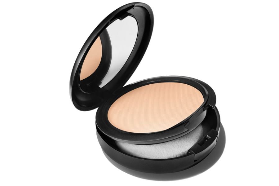 Phấn phủ Mac Studio Waterweight Pressed Phấn phủ Mac Studio Waterweight Pressed cho da khô