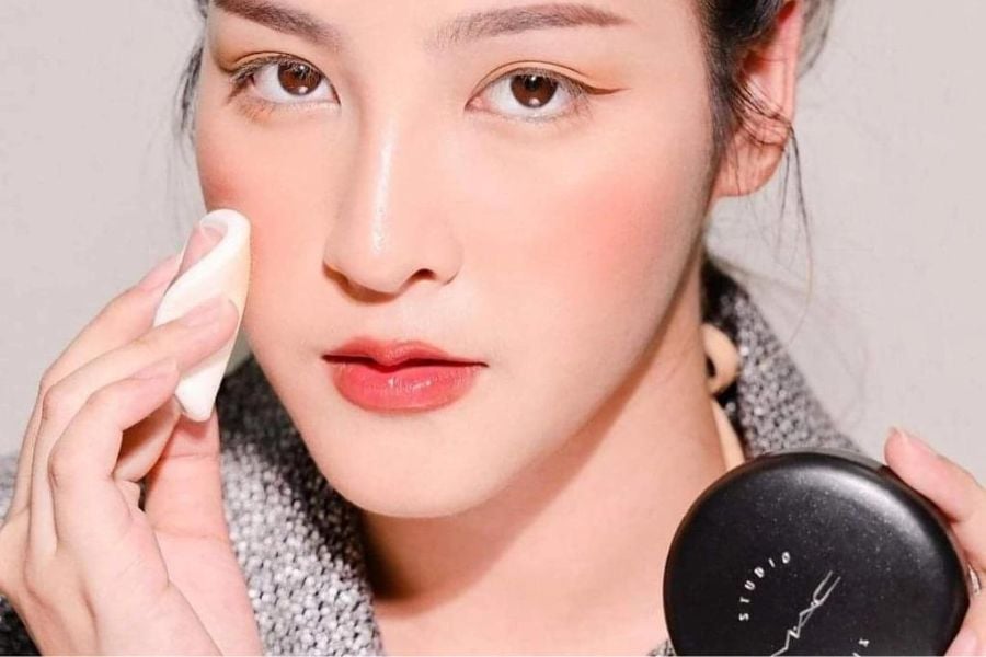 Sử dụng phấn phủ Mac Hướng dẫn sử dụng phấn phủ Mac