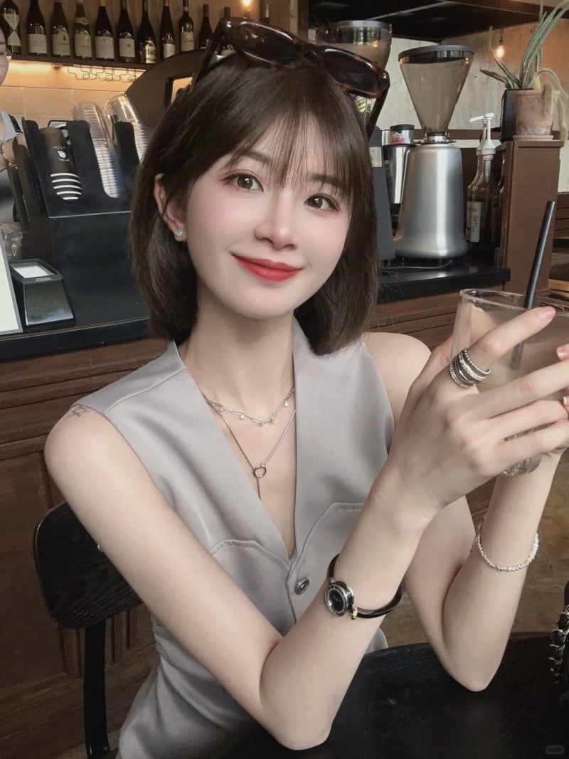 mat-tron-de-toc-gi-cardina-10-jpg_45591e1a1fde4aa1b13c04456780215a Mặt tròn để tóc gì