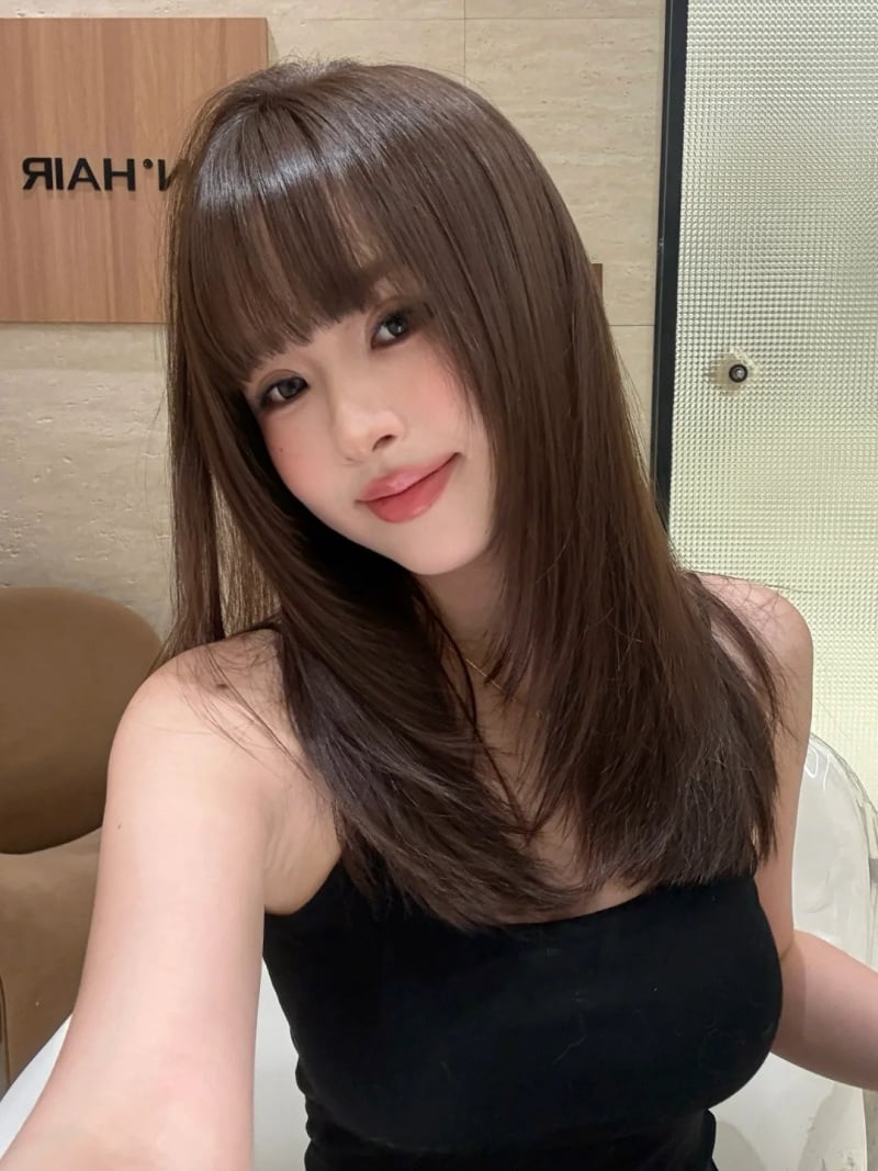 mat-tron-de-toc-gi-cardina-26-jpg_73e421f82c4844ab9d750d159f92acb6 mặt tròn để tóc gì