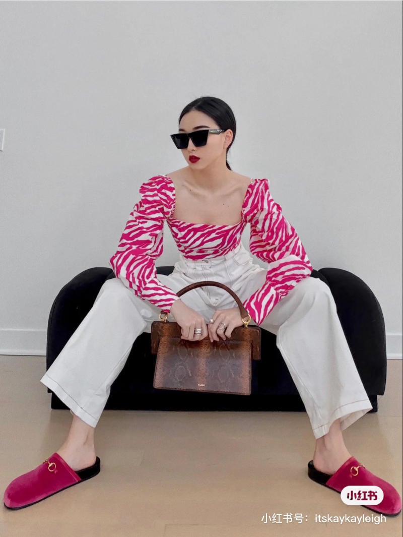 mau-hong-canh-sen-mac-voi-mau-gi__7_-jpg_cce673aa2df0424fa6e40a2337ebabe3 Màu hồng cánh sen