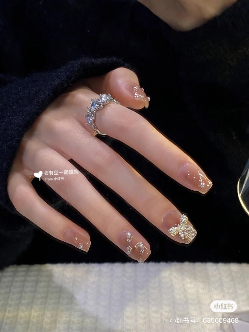 mau-nail-don-tet__13__4e78cdce5c024eba83d1d60a83144640 nail tết đính đá