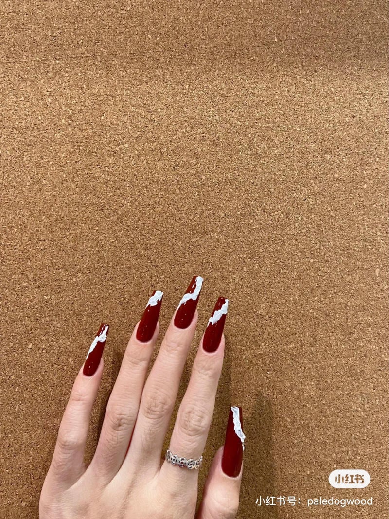 mau-nail-don-tet__41__060cd61821bb476ca7a83407cbb52d4b nail tết đỏ sang chảnh