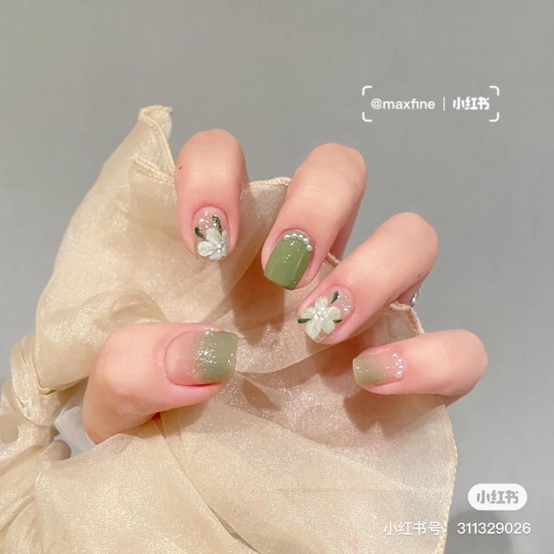 mau-nail-don-tet__48__8c18117765b64083b823d0908c16069f nail tết ngắn 2025