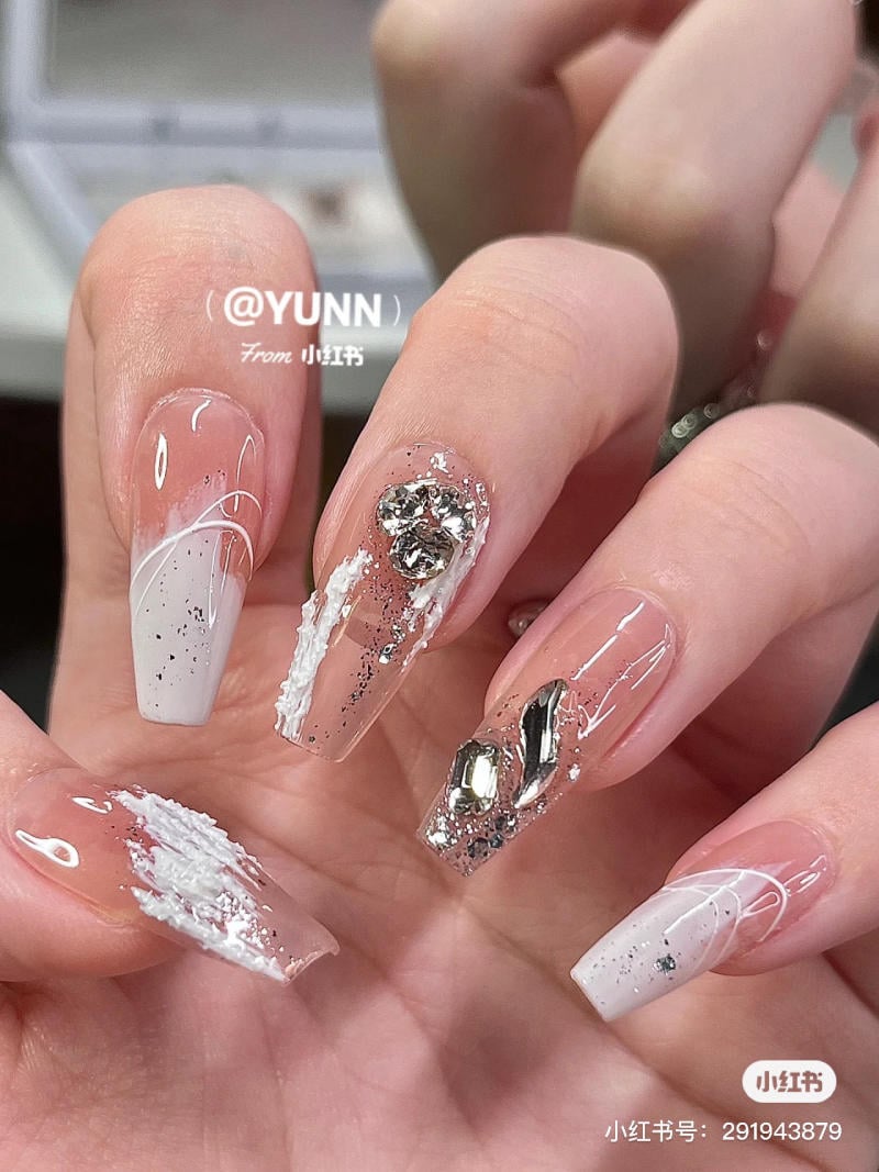 mau-nail-don-tet__4__a7c4cd4da5f64417a1be943acc948bf8 nail tết đính đá
