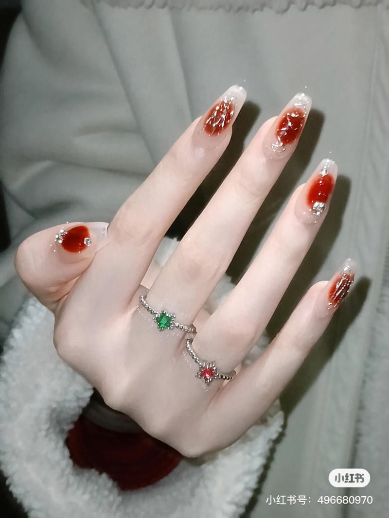 mau-nail-don-tet__7__ade5e12c10cf47018b9bf53c73124254 nail tết đỏ sang chảnh