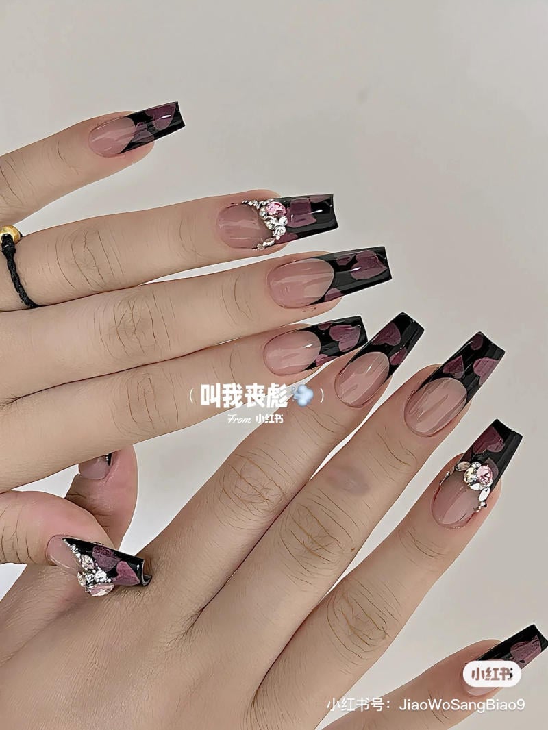 mau-nail-nhe-nhang-cardina__124__e5245cf59913481b829684f674175125 Mẫu nail nhẹ nhàng cho móng tay dài