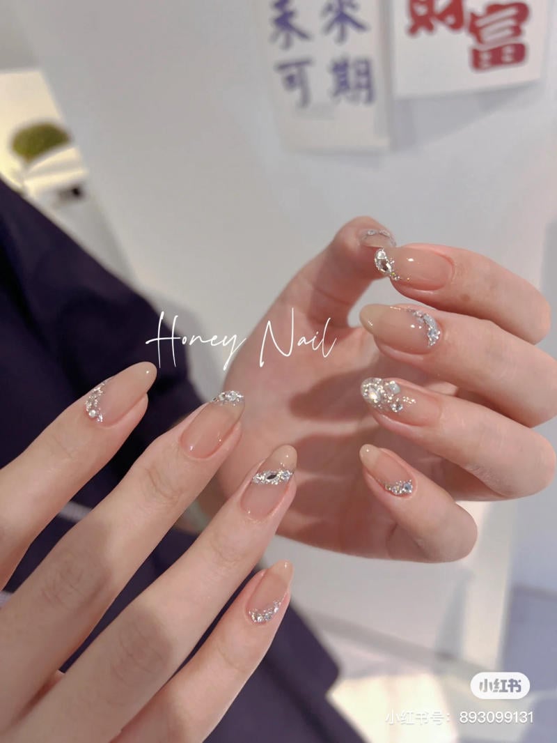 mau-nail-nhe-nhang-cardina__49__c4894cf9cc874bed81e5ede00745b2cb Mẫu nail đính đá nhẹ nhàng
