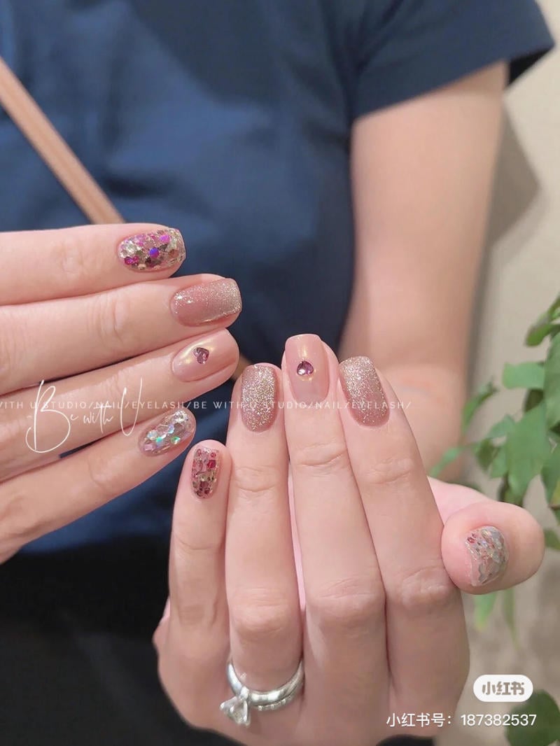 mau-nail-nhe-nhang-cardina__61__7a51a3e8c30a46b084c5a6d5b6f1636a Mẫu nail nhẹ nhàng cho móng ngắn