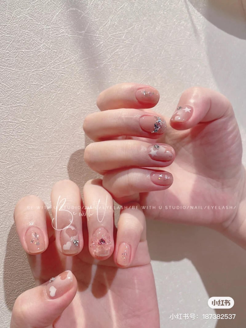 mau-nail-nhe-nhang-cardina__63__c64d8071c72e4e8bbbc0eef0f67ef4da Mẫu nail nhẹ nhàng cho móng ngắn