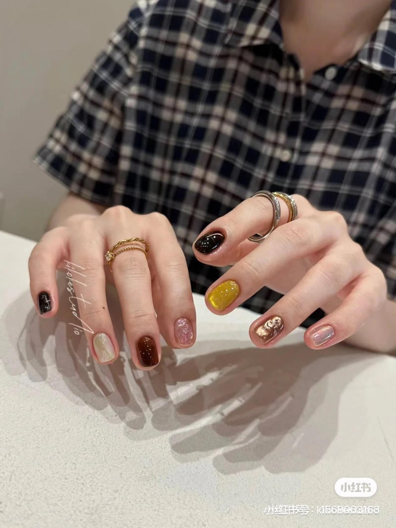 mau-nail-nhe-nhang-cardina__97__6f45b2eaa22c4b079b534ed6ad9a6cb2 Mẫu nail nhẹ nhàng cho móng ngắn