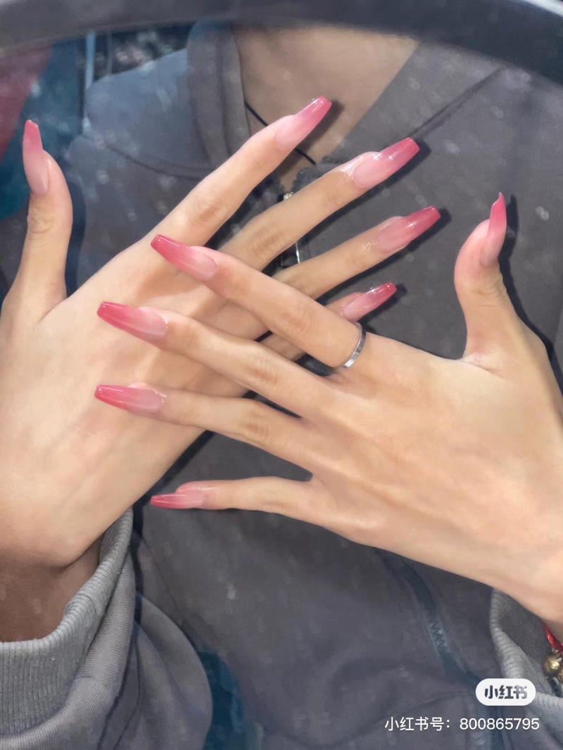 mau-nail-obmre__7__6e5eb9b5899b43a6bc552d3983773657 ombre nails