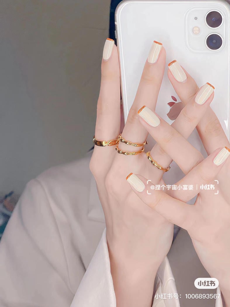 mẫu nail màu trắng
