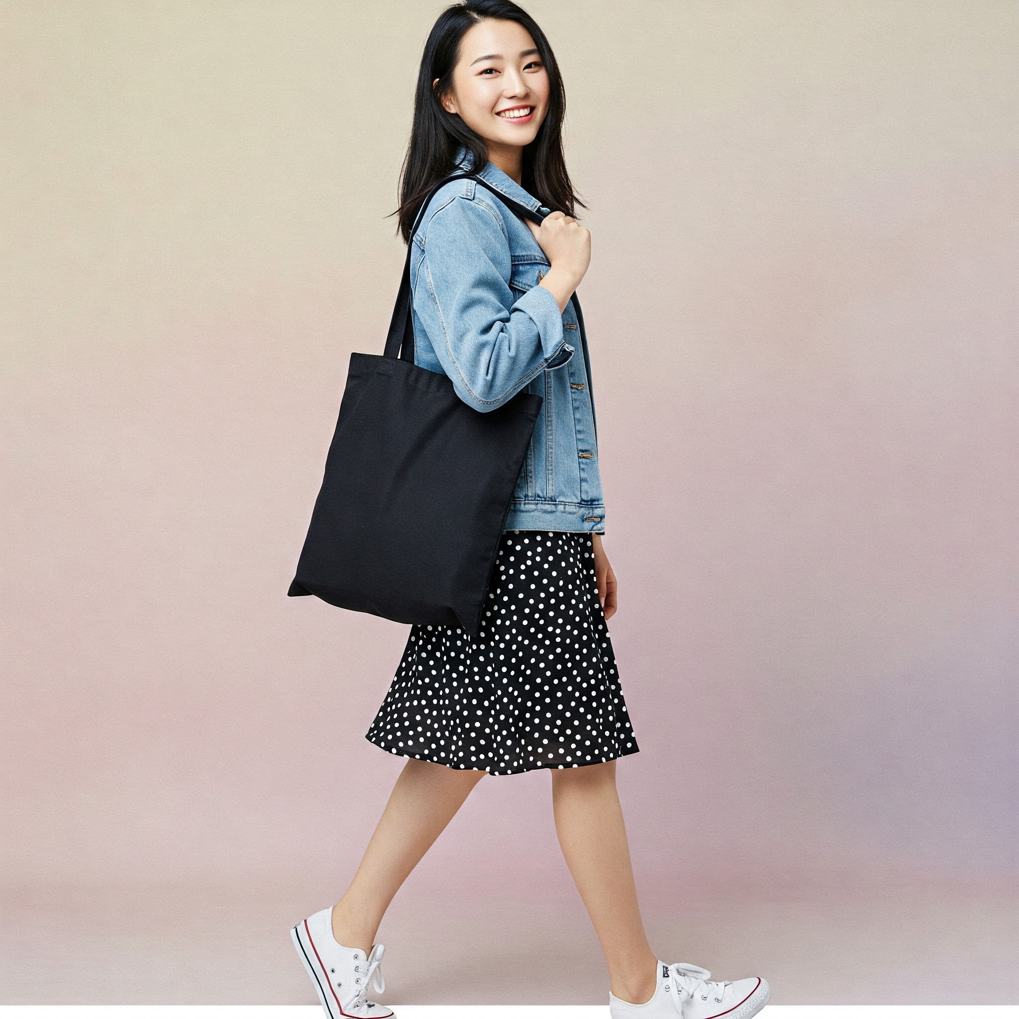 Chân váy chấm bi đen trắng + Áo denim jacket