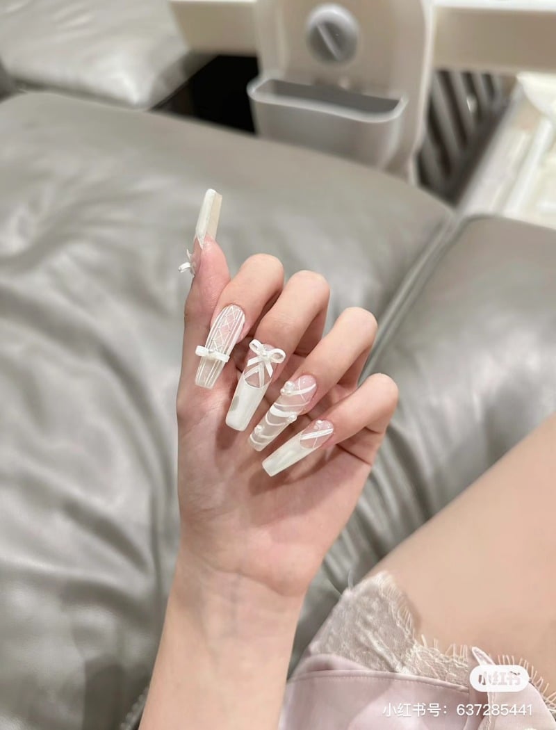 mẫu nail trắng