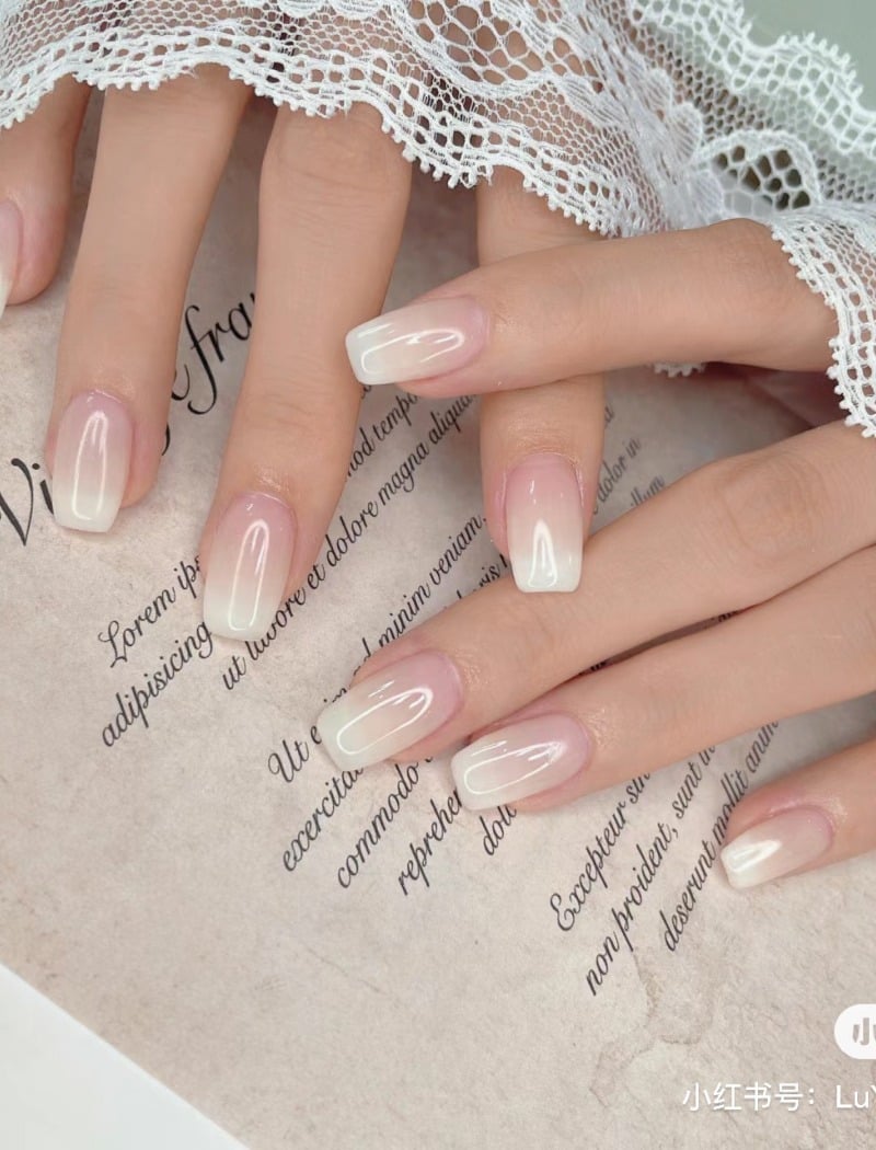 mẫu nail trắng