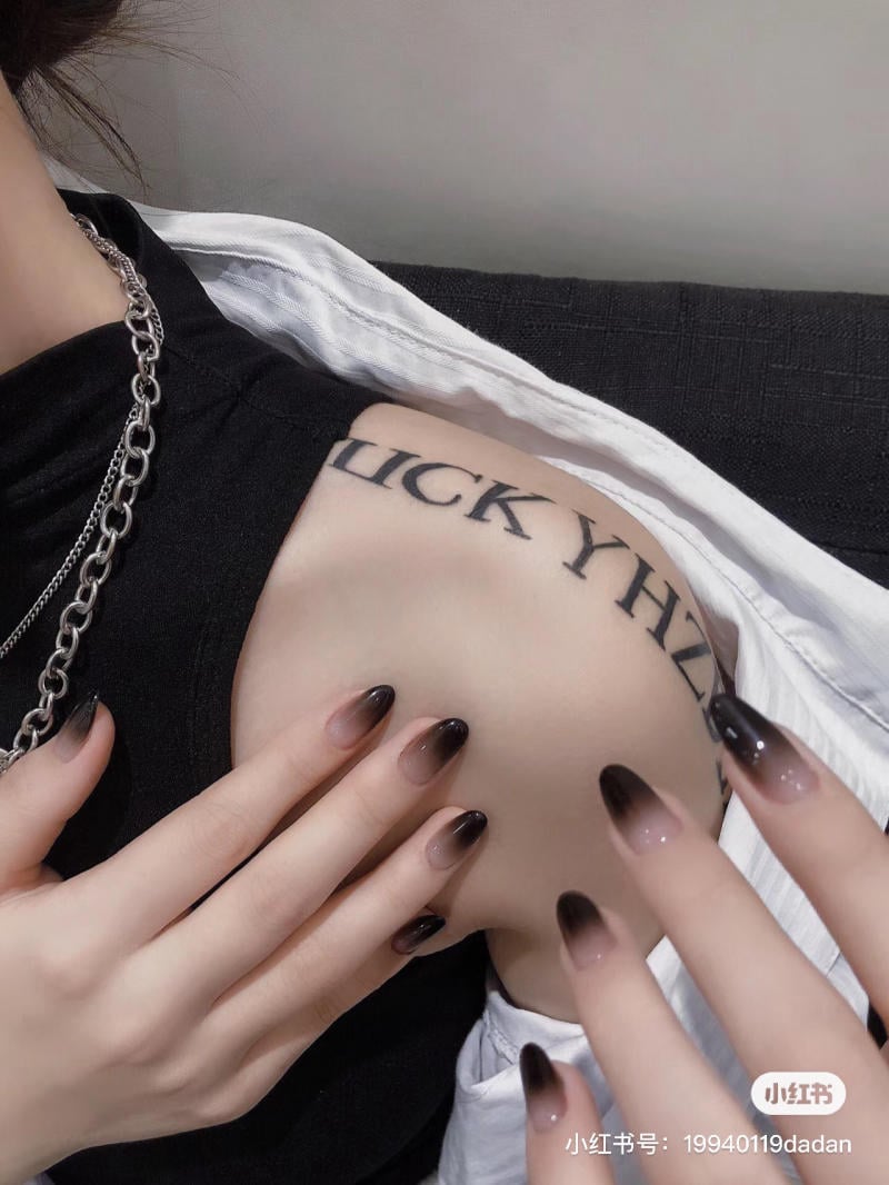 nail-ombre-dep__14__ef398c52430344789970c8bf34d902d7 mẫu nail ombre đen