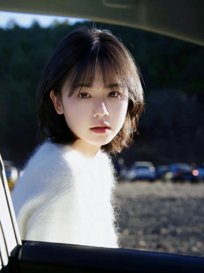 Kiểu tóc ngắn layer cho mặt tròn đẹp mê ly dành riêng cho bạn 2 ngan layer cho mat tron cardina 1 jpg 3f9c46b786fc44ab9b5729efffefb20f 1